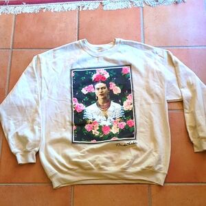 Frida Kahlo oversized sweatshirt